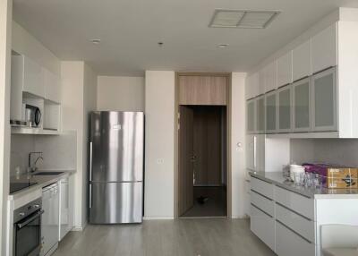 🔥HOT UNIT NEW IN!!!🔥2 Bed/2 Bath Condo, BTS Ploenchit