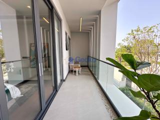 4 Bedrooms House in Glory Village Pattaya Huay Yai H010013