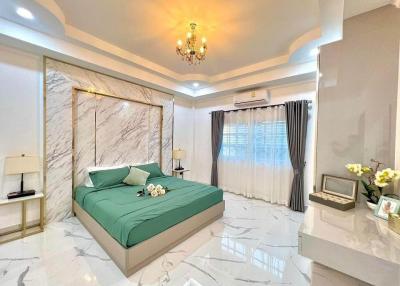 Single house with pool in East Pattaya