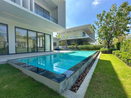 4 Bedrooms House in Glory Village Pattaya Huay Yai H010014