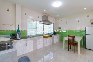 3-Bedroom Family Home with Swimming Pool for Sale in Talat Kwan, Doi Saket