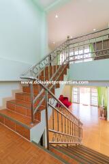 3-Bedroom Family Home with Swimming Pool for Sale in Talat Kwan, Doi Saket