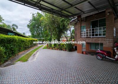 3-Bedroom Split-Level Family Home for Sale in Talat Khwan, Doi Saket