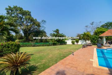 Outstanding 4-Bedroom Family Home with Swimming Pool for Sale in Luang Nuea, Doi Saket