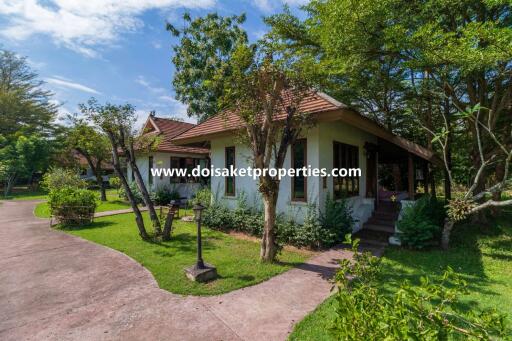 Beautiful Lanna-Style Resort with Restaurant, Spa, and Coffee Shop for Sale in Doi Saket, Chiang Mai, Thailand