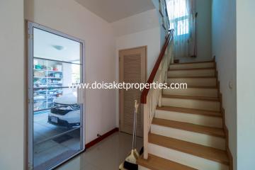 Nice 3-Bedroom Family House for Sale Convenient to City