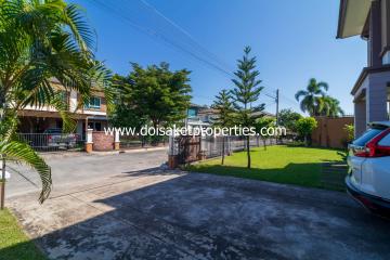 Nice 3-Bedroom Family House for Sale Convenient to City