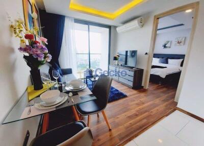 1 Bedroom bed in Condo in The Peak Towers in Pratumnak C009237