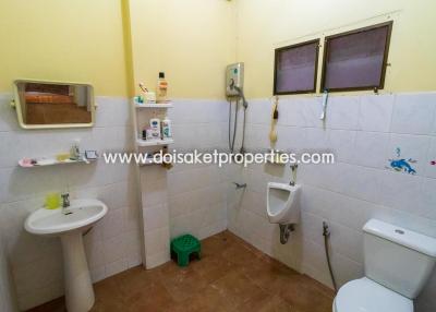2 Storey 3 Bedroom, 2 Bathroom Family Home for Sale in Doi Saket