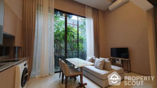 1-BR Condo at Walden Asoke near MRT Sukhumvit