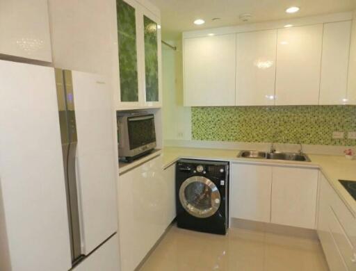 Wind Sukhumvit 23 Three bedroom condo for rent