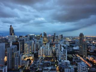 -For Sale- Edge Sukhumvit 23 with tenant (S15-1703)