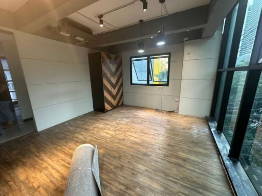 For Rent Bangkok Office Sathorn BTS Chong Nonsi Bang Rak