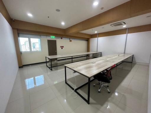 For Rent Bangkok Office Srinagarindra MRT Si Kritha Suan Luang