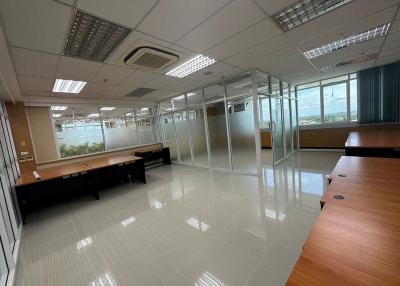 For Rent Bangkok Office Srinagarindra MRT Si Kritha Suan Luang