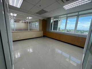 For Rent Bangkok Office Srinagarindra MRT Si Kritha Suan Luang