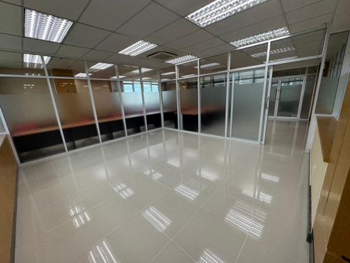 For Rent Bangkok Office Srinagarindra MRT Si Kritha Suan Luang