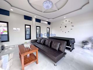 3 Bedrooms House East Pattaya H010502