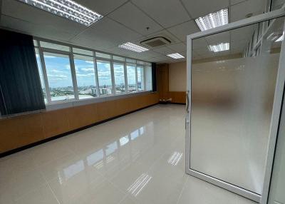 For Rent Bangkok Office Srinagarindra MRT Si Kritha Suan Luang