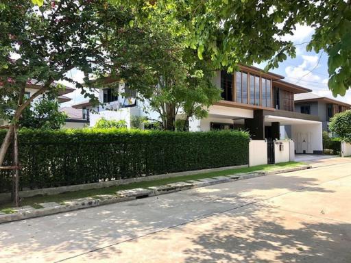 For Sale and Rent Bangkok Single House Burasiri Pattanakarn Pattanakarn Prawet