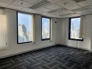 For Rent Bangkok Office Sukhumvit BTS Nana Khlong Toei