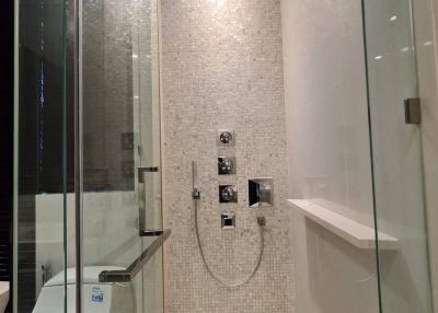 2-BR Condo at Vittorio Sukhumvit 39 near BTS Phrom Phong