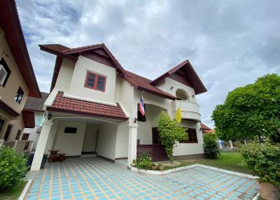 4 bedroom house for rent near City