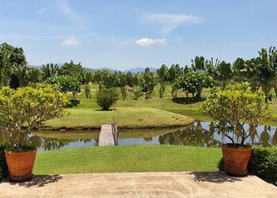 Lanna Style 5 bedroom home with pool for sale in Doi Saket