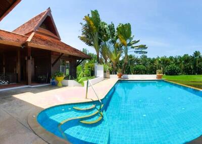 Lanna Style 5 bedroom home with pool for sale in Doi Saket