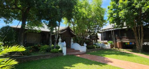 Charming 28 rooms resort for sale