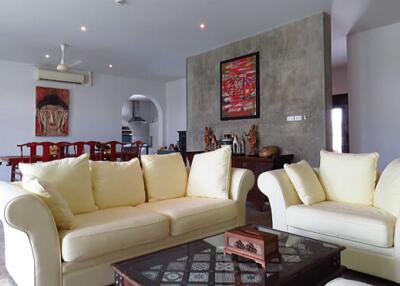 Oriental Style 5 BR Villa for sale in Mae On