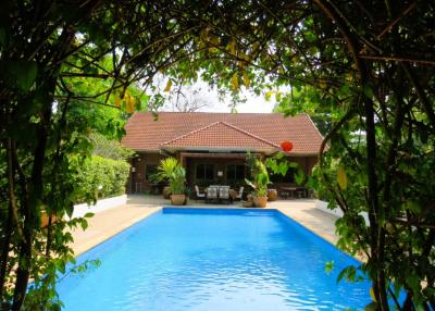 3 bedroom bungalow with pool for sale in Mae On