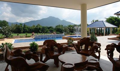 4 BR pool villa with views for sale in Mae on