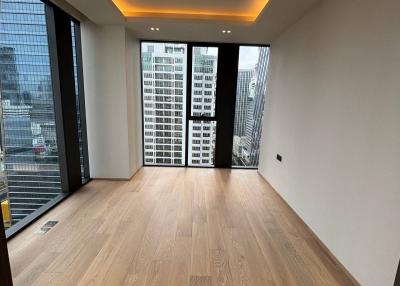 3-BR Penthouse at Tonson One Residence near BTS Chit Lom