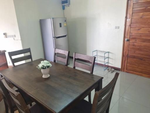 Discover this spacious 2BR, 2 Bath condo in the heart of Nimmanhaemin, Chiang Mai. Ideal for sale or rent, fully furnished, and close to One Nimman and CMU.