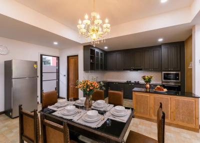Discover a spacious 3-storey townhouse with 3 bedrooms, 4 bathrooms, modern amenities, and easy access to Chiang Mai