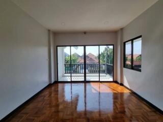 Spacious 4-Bed Dream Home in San Kamphaeng  Price Reduced.