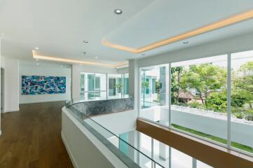 Luxurious 8-Bedroom Home for sale in Chiang Mai  Modern Style