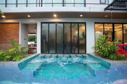 Luxury Pool Villa in San Kamphaeng, Chiang Mai - Tranquil Retreat