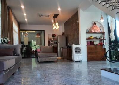 Stunning 4-Bedroom Lanna Style Property - Chiang Mai Real Estate