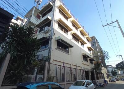 Office Building Complex  672 Sqm Space  Investment Opportunity