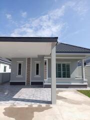 New construction House for sale, Single storey. Sansai, Chiang Mai, suitable for living and investment. Able to negotiate price.
