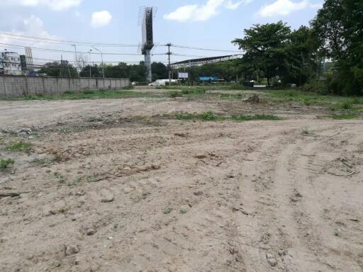 Land for sale Chiang Mai 32m Frontage  Near Hospitals & Shopping.