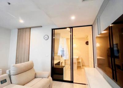 1 Bed 1 Bath 45 SQ.M Noble Ploenchit