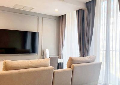 1 Bed 1 Bath 45 SQ.M Noble Ploenchit