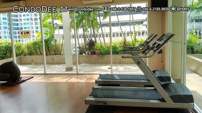 Condo Sukhumvit 21 Pool View