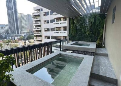 1-BR Condo at Walden Asoke near MRT Sukhumvit