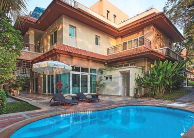 House with Private pool in Compound at Nonthaburi, Changwattana