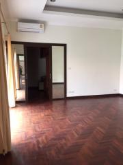 Single House in compound at Sukhumvit soi 36