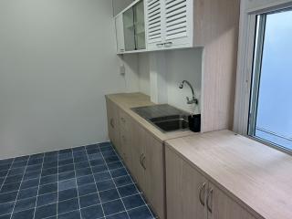 Single House in small compound at Ploenchit, Ruamrudee